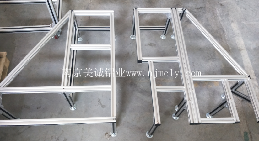 你知道氧化后的工業鋁型材框架優點嗎？02