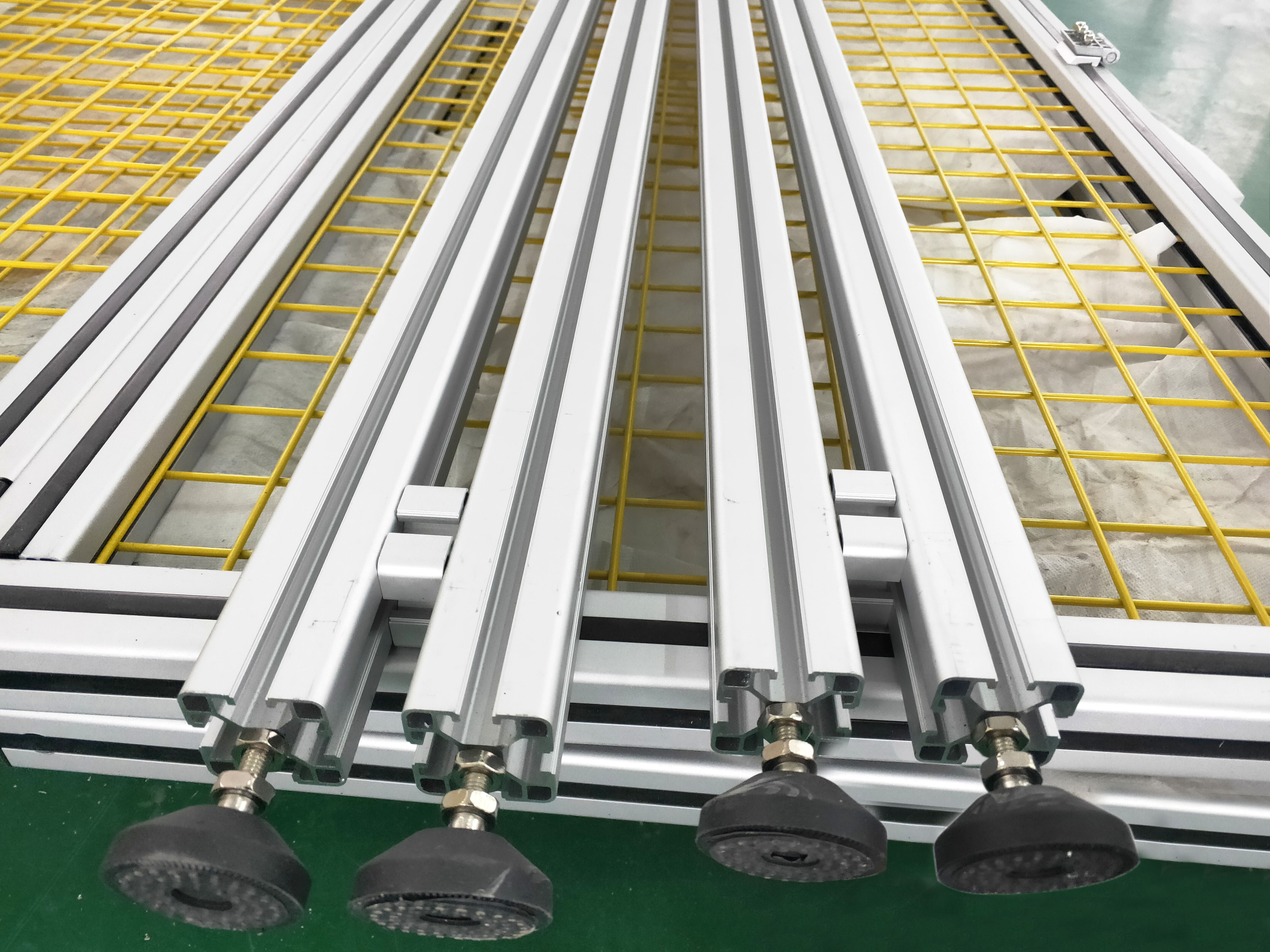 鋁型材的制作流程，南京鋁擠壓廠告訴你